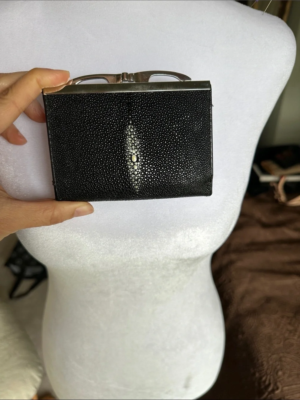 Authentic River Black Stingray Leather Trifold Kiss-Lock Wallet